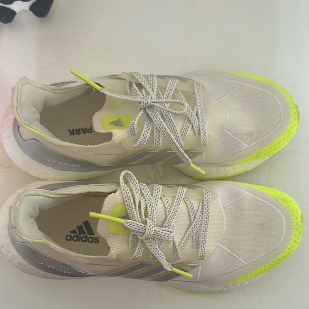 Adidas women Shoes in Cream and Neon Yellow in 6